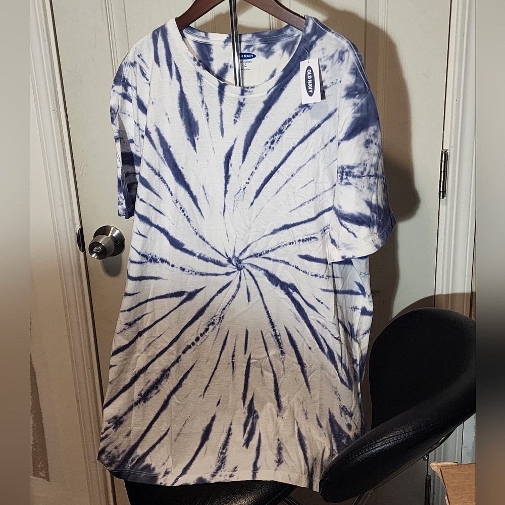 Old Navy NWT tie-dye shirt, size L tall